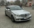 Серый Мерседес Ц-Класс, объемом двигателя 2.1 л и пробегом 300 тыс. км за 7200 $, фото 3 на Automoto.ua