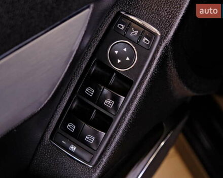 Сірий Мерседес Ц-Клас, об'ємом двигуна 3 л та пробігом 198 тис. км за 8900 $, фото 23 на Automoto.ua