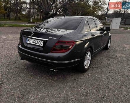 Сірий Мерседес Ц-Клас, об'ємом двигуна 3 л та пробігом 300 тис. км за 11000 $, фото 2 на Automoto.ua