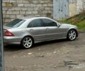 Сірий Мерседес Ц-Клас, об'ємом двигуна 3 л та пробігом 180 тис. км за 8000 $, фото 1 на Automoto.ua
