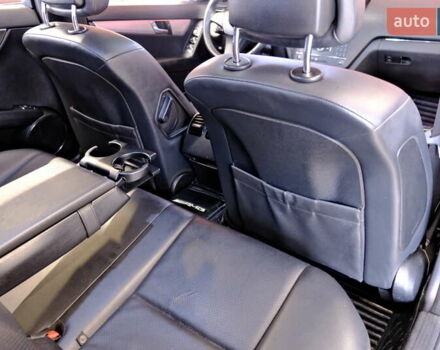 Сірий Мерседес Ц-Клас, об'ємом двигуна 3 л та пробігом 198 тис. км за 8900 $, фото 34 на Automoto.ua