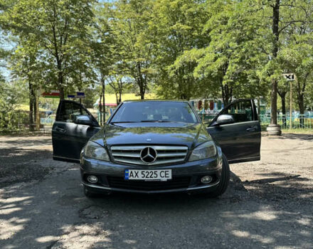 Сірий Мерседес Ц-Клас, об'ємом двигуна 3 л та пробігом 256 тис. км за 9300 $, фото 9 на Automoto.ua