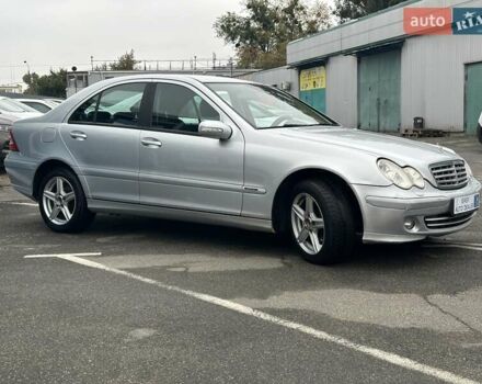 Сірий Мерседес Ц-Клас, об'ємом двигуна 1.8 л та пробігом 217 тис. км за 6190 $, фото 4 на Automoto.ua
