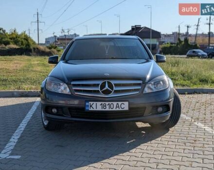 Сірий Мерседес Ц-Клас, об'ємом двигуна 2.15 л та пробігом 325 тис. км за 8699 $, фото 3 на Automoto.ua
