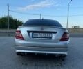 Сірий Мерседес Ц-Клас, об'ємом двигуна 3 л та пробігом 378 тис. км за 9500 $, фото 2 на Automoto.ua
