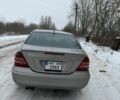 Сірий Мерседес Ц-Клас, об'ємом двигуна 3 л та пробігом 200 тис. км за 3354 $, фото 1 на Automoto.ua