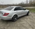 Сірий Мерседес Ц-Клас, об'ємом двигуна 2.15 л та пробігом 320 тис. км за 6800 $, фото 1 на Automoto.ua