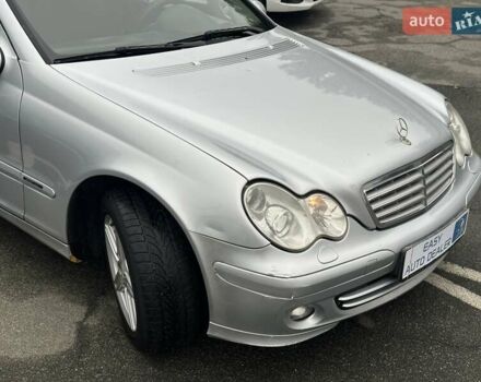 Сірий Мерседес Ц-Клас, об'ємом двигуна 1.8 л та пробігом 217 тис. км за 6190 $, фото 13 на Automoto.ua