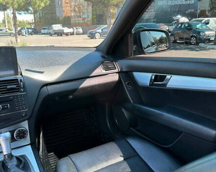 Сірий Мерседес Ц-Клас, об'ємом двигуна 3 л та пробігом 197 тис. км за 9500 $, фото 10 на Automoto.ua