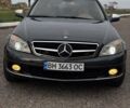Сірий Мерседес Ц-Клас, об'ємом двигуна 3 л та пробігом 300 тис. км за 11000 $, фото 1 на Automoto.ua