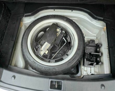 Серый Мерседес Ц-Класс, объемом двигателя 3 л и пробегом 190 тыс. км за 8200 $, фото 16 на Automoto.ua