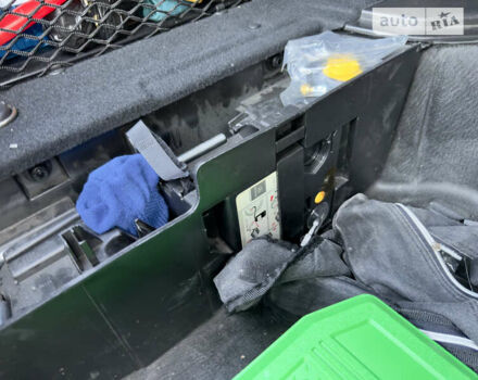 Сірий Мерседес Ц-Клас, об'ємом двигуна 2.15 л та пробігом 300 тис. км за 10800 $, фото 47 на Automoto.ua