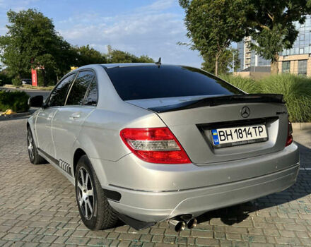 Серый Мерседес Ц-Класс, объемом двигателя 1.8 л и пробегом 226 тыс. км за 9000 $, фото 4 на Automoto.ua