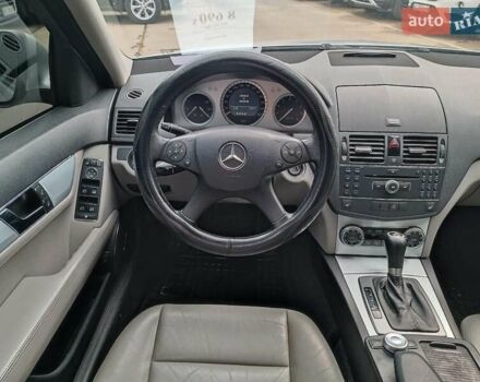 Серый Мерседес Ц-Класс, объемом двигателя 3 л и пробегом 305 тыс. км за 8690 $, фото 16 на Automoto.ua