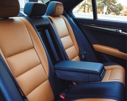 Сірий Мерседес Ц-Клас, об'ємом двигуна 1.8 л та пробігом 211 тис. км за 10500 $, фото 5 на Automoto.ua