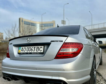Серый Мерседес Ц-Класс, объемом двигателя 6.21 л и пробегом 64 тыс. км за 29000 $, фото 2 на Automoto.ua