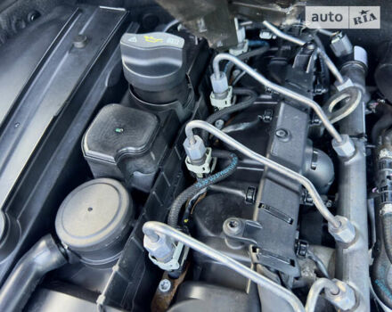 Сірий Мерседес Ц-Клас, об'ємом двигуна 2.15 л та пробігом 300 тис. км за 10800 $, фото 55 на Automoto.ua