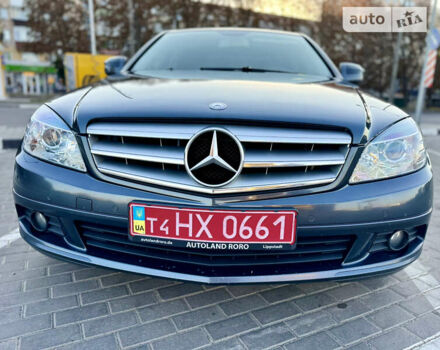 Сірий Мерседес Ц-Клас, об'ємом двигуна 2.15 л та пробігом 300 тис. км за 10800 $, фото 77 на Automoto.ua