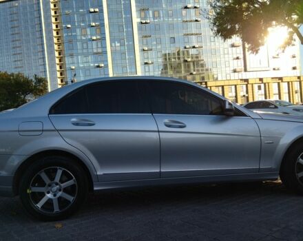 Серый Мерседес Ц-Класс, объемом двигателя 1.8 л и пробегом 220 тыс. км за 9000 $, фото 7 на Automoto.ua