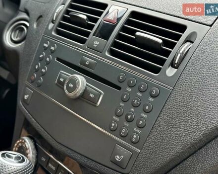 Мерседес Ц-Класс 2008 в Одессе на Automoto.ua Серый Мерседес Ц-Класс, объемом двигателя 1.8 л и пробегом 161 тыс. км за 11800 $, фото 38 на Automoto.ua