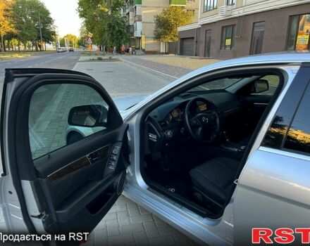 Серый Мерседес Ц-Класс, объемом двигателя 1.8 л и пробегом 275 тыс. км за 8200 $, фото 6 на Automoto.ua