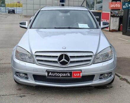 Серый Мерседес Ц-Класс, объемом двигателя 3 л и пробегом 305 тыс. км за 8690 $, фото 1 на Automoto.ua