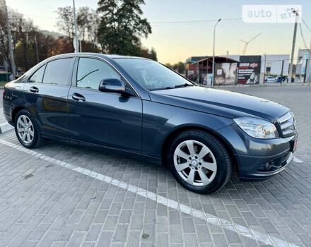 Сірий Мерседес Ц-Клас, об'ємом двигуна 2.15 л та пробігом 300 тис. км за 10800 $, фото 75 на Automoto.ua