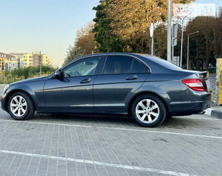 Сірий Мерседес Ц-Клас, об'ємом двигуна 2.15 л та пробігом 300 тис. км за 10800 $, фото 72 на Automoto.ua