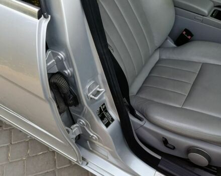 Серый Мерседес Ц-Класс, объемом двигателя 1.8 л и пробегом 220 тыс. км за 9000 $, фото 13 на Automoto.ua