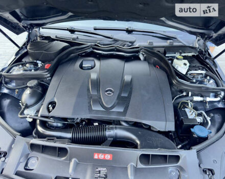 Сірий Мерседес Ц-Клас, об'ємом двигуна 2.15 л та пробігом 300 тис. км за 10800 $, фото 48 на Automoto.ua