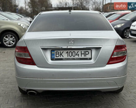 Сірий Мерседес Ц-Клас, об'ємом двигуна 2.15 л та пробігом 414 тис. км за 8650 $, фото 11 на Automoto.ua
