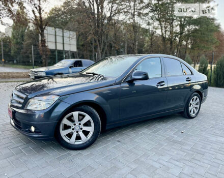 Сірий Мерседес Ц-Клас, об'ємом двигуна 2.15 л та пробігом 300 тис. км за 10800 $, фото 4 на Automoto.ua