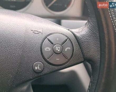 Серый Мерседес Ц-Класс, объемом двигателя 3 л и пробегом 305 тыс. км за 8690 $, фото 21 на Automoto.ua