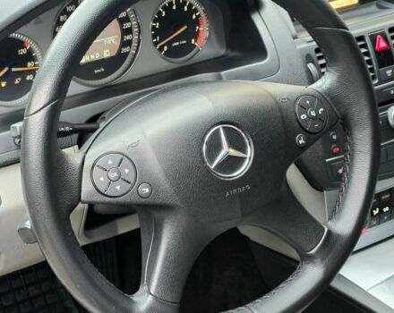 Серый Мерседес Ц-Класс, объемом двигателя 3 л и пробегом 190 тыс. км за 8200 $, фото 11 на Automoto.ua