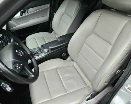 Серый Мерседес Ц-Класс, объемом двигателя 3 л и пробегом 190 тыс. км за 8200 $, фото 9 на Automoto.ua