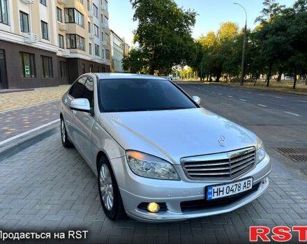 Серый Мерседес Ц-Класс, объемом двигателя 1.8 л и пробегом 275 тыс. км за 8200 $, фото 1 на Automoto.ua
