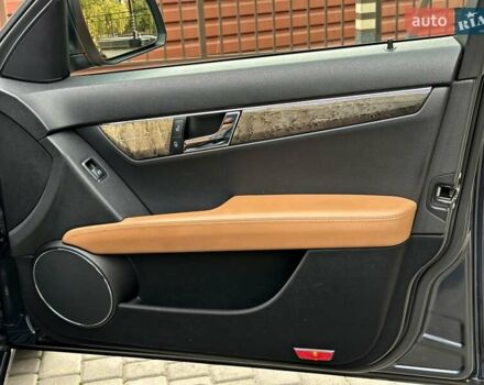 Мерседес Ц-Класс 2008 в Одессе на Automoto.ua Серый Мерседес Ц-Класс, объемом двигателя 1.8 л и пробегом 161 тыс. км за 11800 $, фото 50 на Automoto.ua