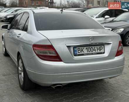 Сірий Мерседес Ц-Клас, об'ємом двигуна 2.15 л та пробігом 414 тис. км за 8650 $, фото 12 на Automoto.ua