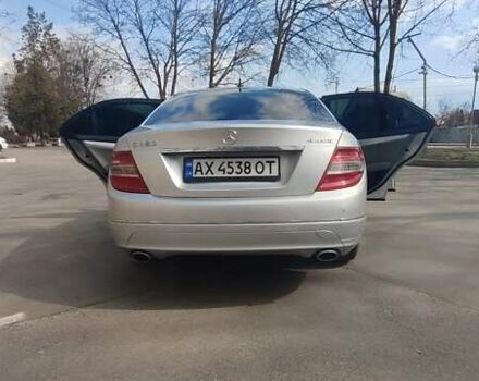 Сірий Мерседес Ц-Клас, об'ємом двигуна 3 л та пробігом 301 тис. км за 9500 $, фото 5 на Automoto.ua