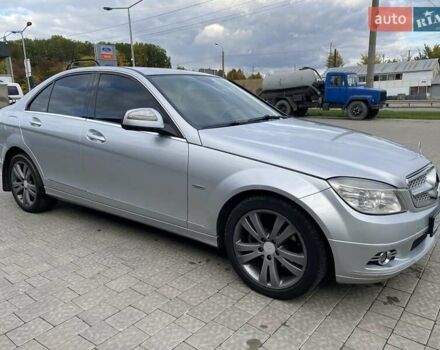 Сірий Мерседес Ц-Клас, об'ємом двигуна 1.8 л та пробігом 295 тис. км за 7500 $, фото 3 на Automoto.ua