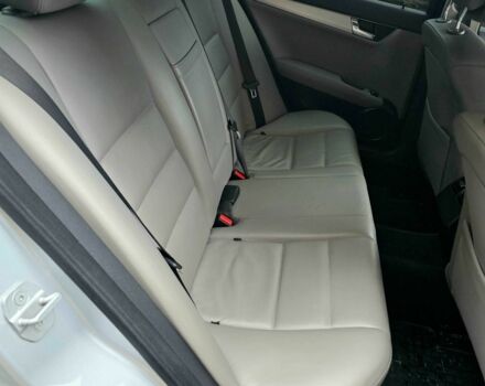 Серый Мерседес Ц-Класс, объемом двигателя 3 л и пробегом 190 тыс. км за 8200 $, фото 17 на Automoto.ua