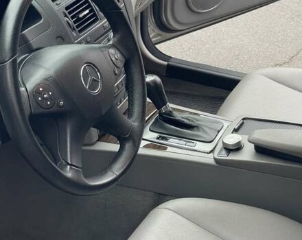 Серый Мерседес Ц-Класс, объемом двигателя 1.8 л и пробегом 188 тыс. км за 9200 $, фото 13 на Automoto.ua