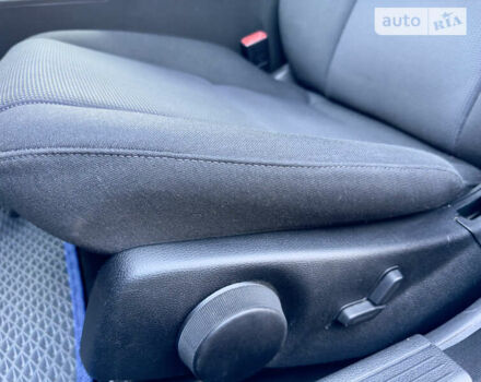 Сірий Мерседес Ц-Клас, об'ємом двигуна 2.15 л та пробігом 300 тис. км за 10800 $, фото 20 на Automoto.ua