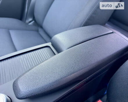 Сірий Мерседес Ц-Клас, об'ємом двигуна 2.15 л та пробігом 300 тис. км за 10800 $, фото 23 на Automoto.ua