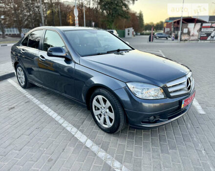 Сірий Мерседес Ц-Клас, об'ємом двигуна 2.15 л та пробігом 300 тис. км за 10800 $, фото 74 на Automoto.ua