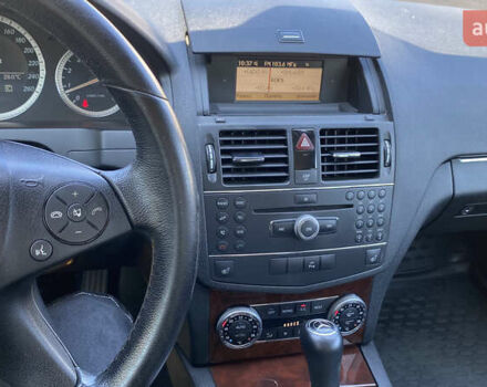 Сірий Мерседес Ц-Клас, об'ємом двигуна 2.5 л та пробігом 148 тис. км за 9800 $, фото 32 на Automoto.ua