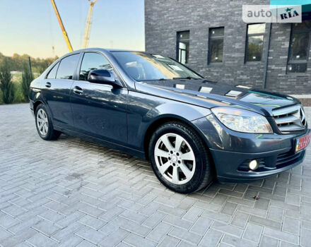 Сірий Мерседес Ц-Клас, об'ємом двигуна 2.15 л та пробігом 300 тис. км за 10800 $, фото 15 на Automoto.ua