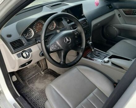 Серый Мерседес Ц-Класс, объемом двигателя 1.8 л и пробегом 220 тыс. км за 9000 $, фото 20 на Automoto.ua