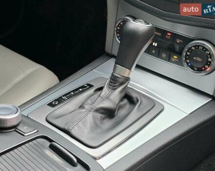 Сірий Мерседес Ц-Клас, об'ємом двигуна 3 л та пробігом 190 тис. км за 8200 $, фото 26 на Automoto.ua