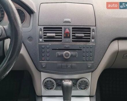 Серый Мерседес Ц-Класс, объемом двигателя 3 л и пробегом 305 тыс. км за 8690 $, фото 17 на Automoto.ua